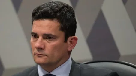 Moro dispensa Lula e Marisa de comparecer a audiências em Curitiba