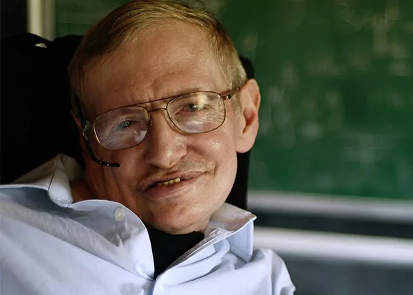 Nova biografia de Stephen Hawking explora ângulos polêmicos da vida do cientista