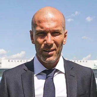 Dirigente francês pede desculpas a Zidane: 'Comentários desajeitados'