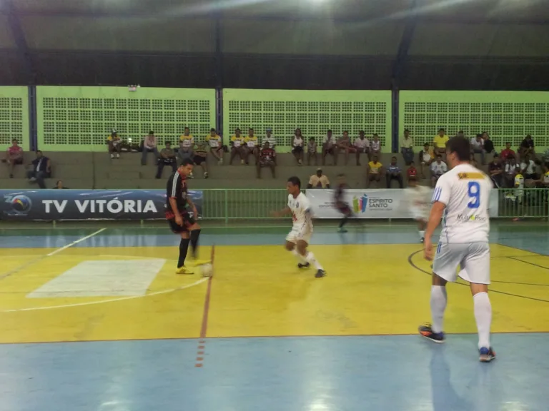 Racing vence mais uma e segue de olho no bicampeonato da Copa Metropolitana