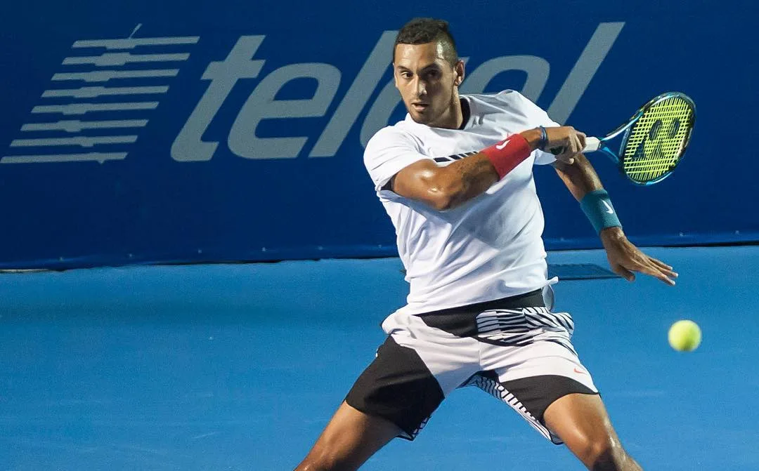 Kyrgios supera lesão na mão, cãibras, vaias e Wawrinka para avançar em Acapulco