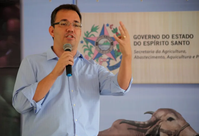 Filiação de Octaciano ao PSDB vira novela e continua sem definição