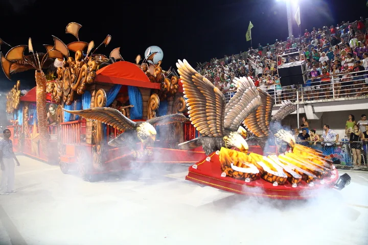 Campeãs dos grupos Especial e de Acesso do Carnaval Capixaba serão conhecidas nesta quarta-feira