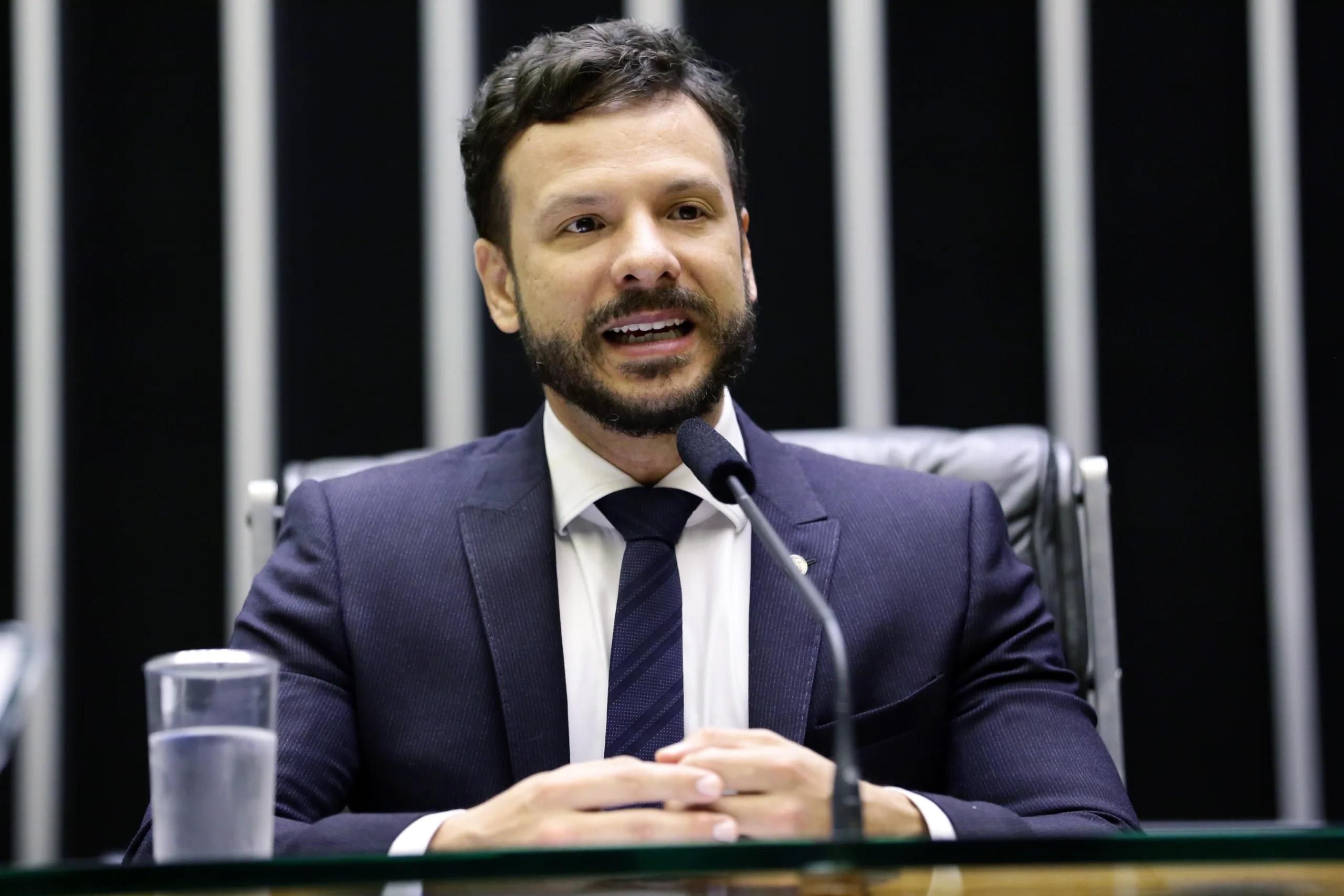 Deputado pede anulação do repasse de R$ 84 milhões para a Secom