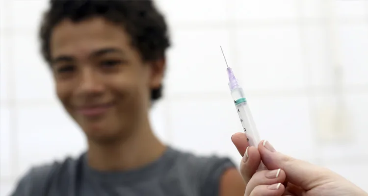 Saúde amplia vacinação contra HPV: entenda o que muda