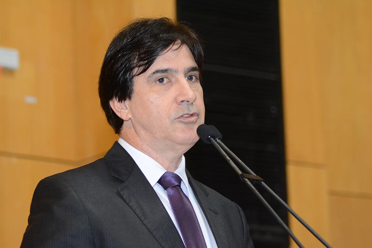 Edson Magalhães é eleito prefeito de Guarapari