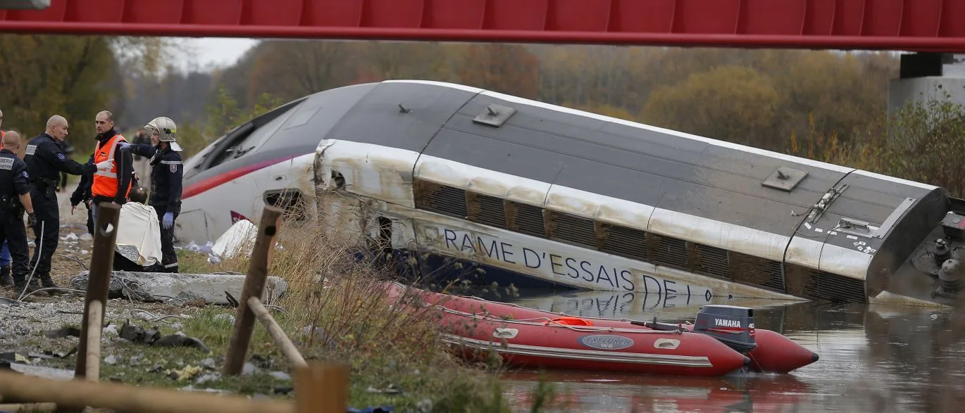 Dez pessoas morrem em acidente com trem de grande velocidade no nordeste da França