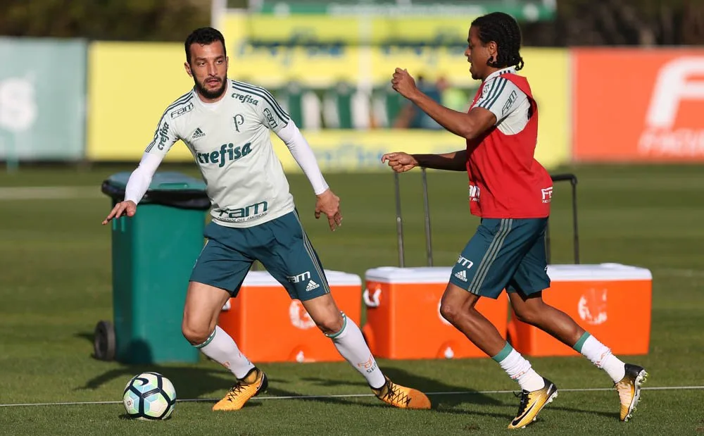 Palmeiras completa dois meses sem semana livre e lamenta falta de treinos