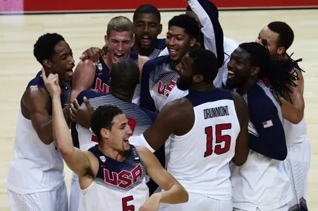 Estados Unidos arrasam Sérvia e conquistam Mundial de Basquete