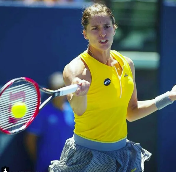 Petkovic leva 'bicicleta' de Suárez Navarro e está eliminada de torneio na China