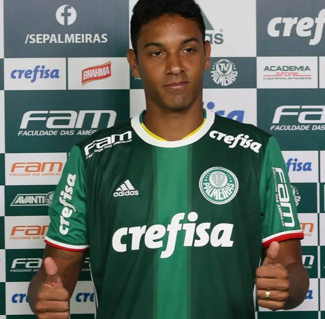 Antônio Carlos cita xará e evita passado no rival em chegada ao Palmeiras