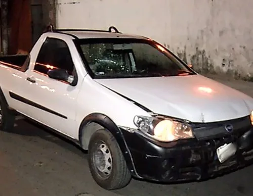 Policial de folga troca tiros com suspeitos e recupera carro roubado em Cariacica