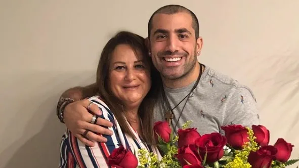 Família de Kaysar Dadour começa a fazer aulas de língua portuguesa