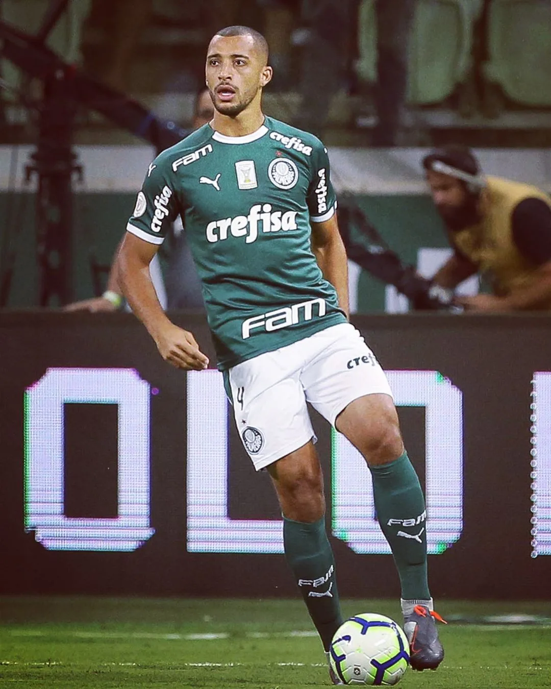 Vitor Hugo deixa Palmeiras e acerta contrato com o Trabzonspor