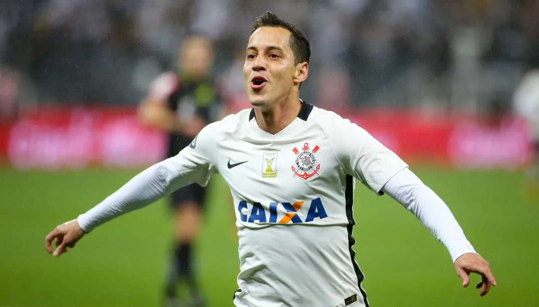 Rodriguinho fez o gol da vitória do Corinthians