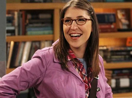 Atriz de The Big Bang Theory não poderá falar por um mês