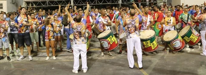 Ensaios das escolas de samba agitam o fim de semana na Grande Vitória