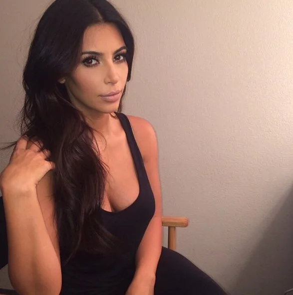 Kim Kardashian revela que já sabia sobre Caitlyn Jenner