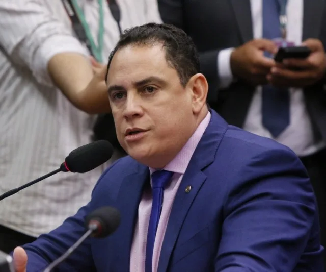 Deputado Federal Da Vitória  consegue R$ 500 mil  do Governo Federal para hospitais de Colatina