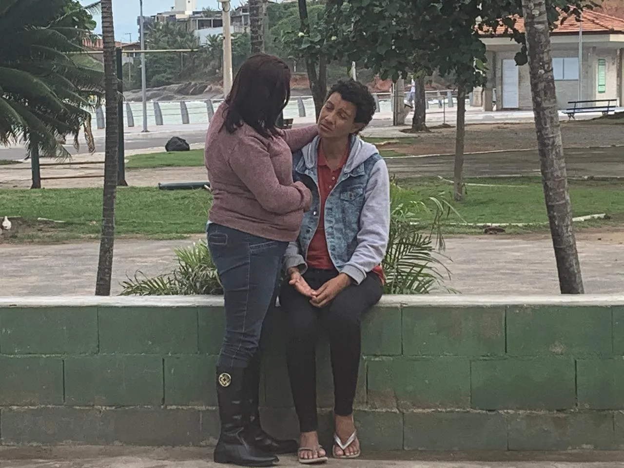 Moradora de São Paulo que vive em situação de rua em Guarapari reencontra familiar