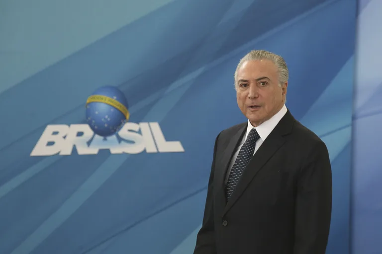 Brasília – O presidente Temer participa do lançamento do Programa BNDES Giro, que visa simplificar e agilizar, pela internet, a concessão de crédito para micro, pequenas e médias empresas (Antonio Cruz/Agência Brasil)