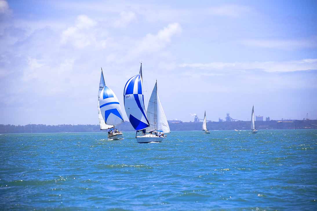 Primeira etapa do campeonato estadual de Vela agita a Praia de Camburi no fim de semana