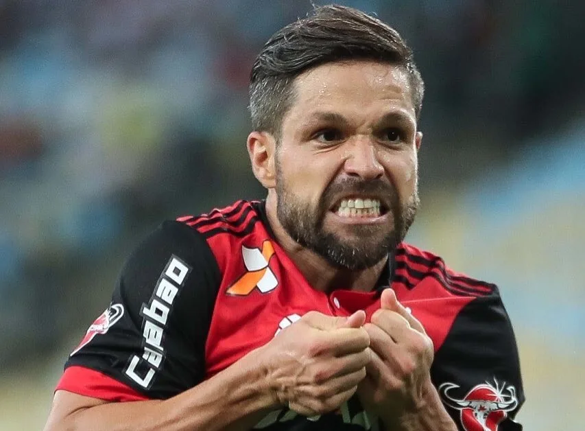 Diego quer foco no Santos, mas admite 'sequência difícil' do Flamengo na semana