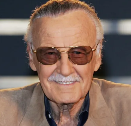 Em vídeo, Stan Lee nega que estaria sendo explorado