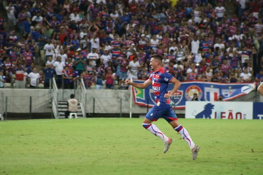 Em 1º jogo internacional, Fortaleza perde do Independiente na Sul-Americana