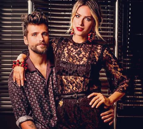 Giovanna Ewbank e Bruno Gagliasso se derretem com a nova vida de papais