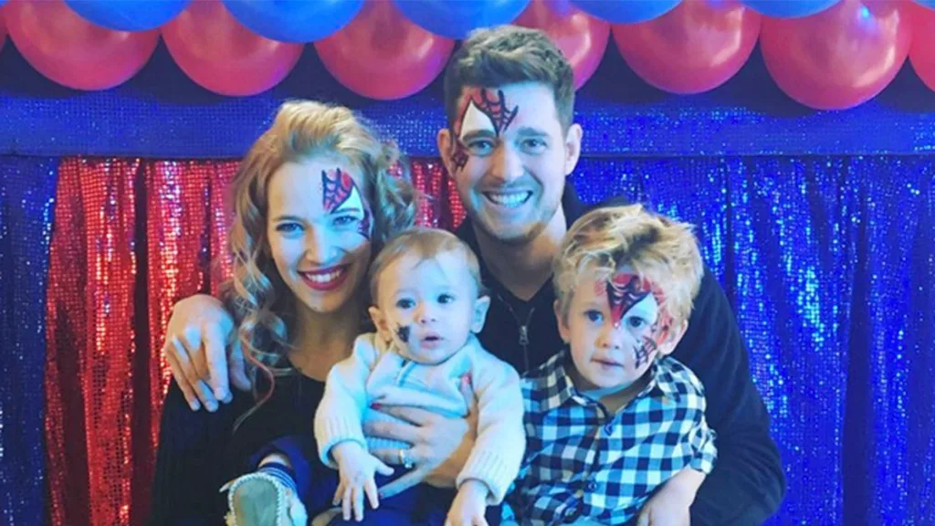 Filho de Michael Bublé celebra quatro aninhos em festa temático do Homem-Aranha