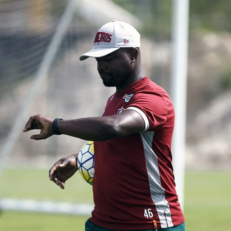 Marcão valoriza participação de promessas da base na despedida do Fluminense