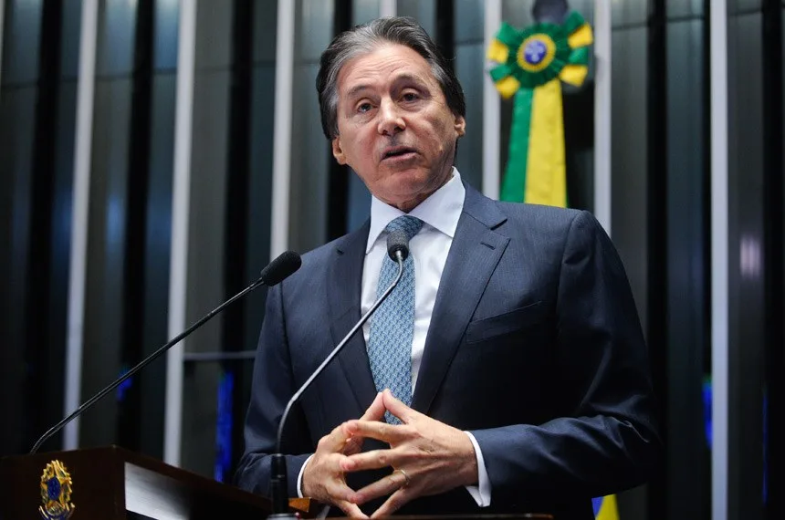 Posse de Bolsonaro será às 15h de 1º de janeiro, diz Eunício