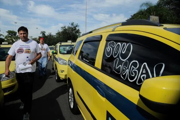 Governo do Distrito Federal decide hoje se sanciona projeto do Uber