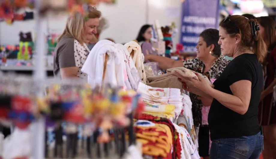 Artesãos e trabalhadores manuais de Cachoeiro precisam fazer recadastramento