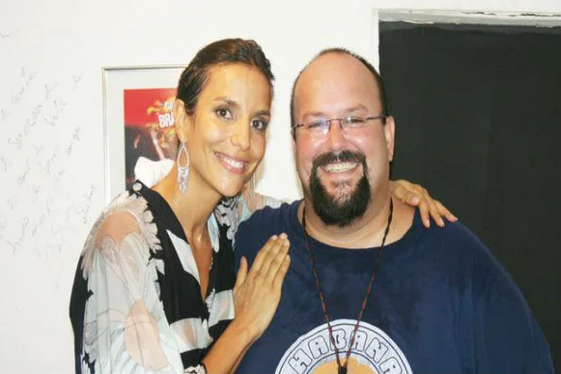 Jesus Sangalo, irmão de Ivete Sangalo, está em coma induzido após passar por cirurgia de emergência