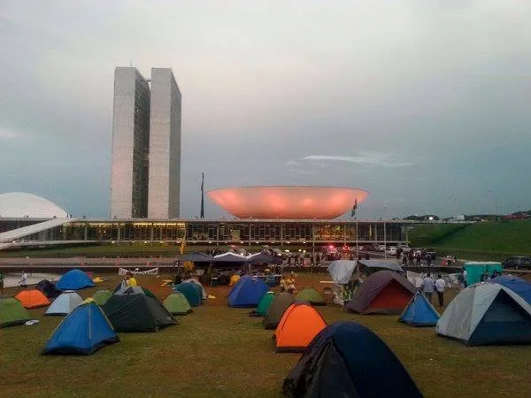 Confusão no Salão Verde da Câmara termina com funcionário detido