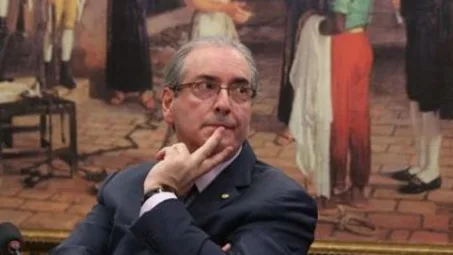 Eduardo Cunha devolve chaves da residência oficial da Câmara