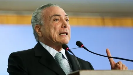 Temer afirma ser indiferente à existência do foro privilegiado