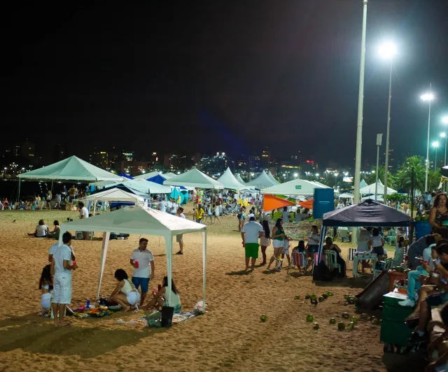 Réveillon 2017 na praia de Camburi