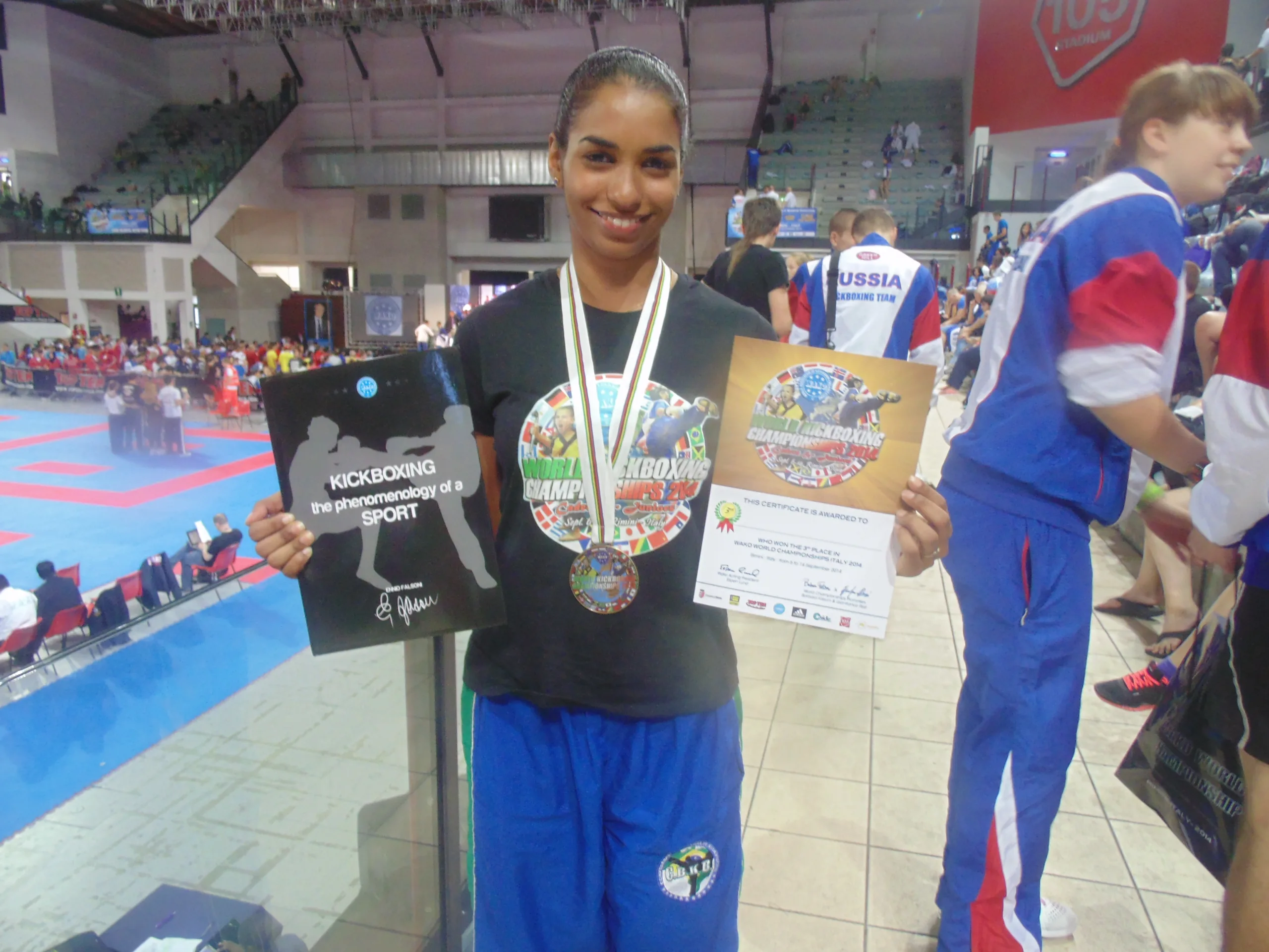 Atleta capixaba conquista medalha em mundial de Kickboxing, na Itália