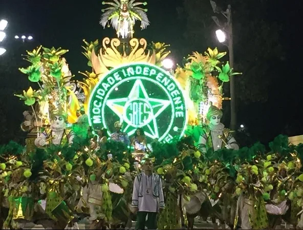 Escola Mocidade de Padre Miguel divide título do Carnaval 2017 com Portela