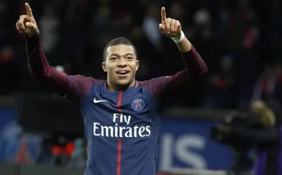 Sem Neymar, Mbappé comanda e Paris Saint-Germain avança na Copa da França