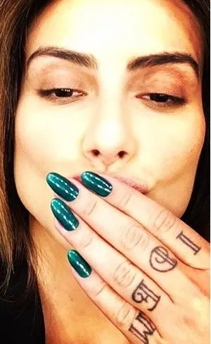 Cleo Pires mantém tatuagem em comum com Rômulo Netto: “Vou amá-lo para sempre”