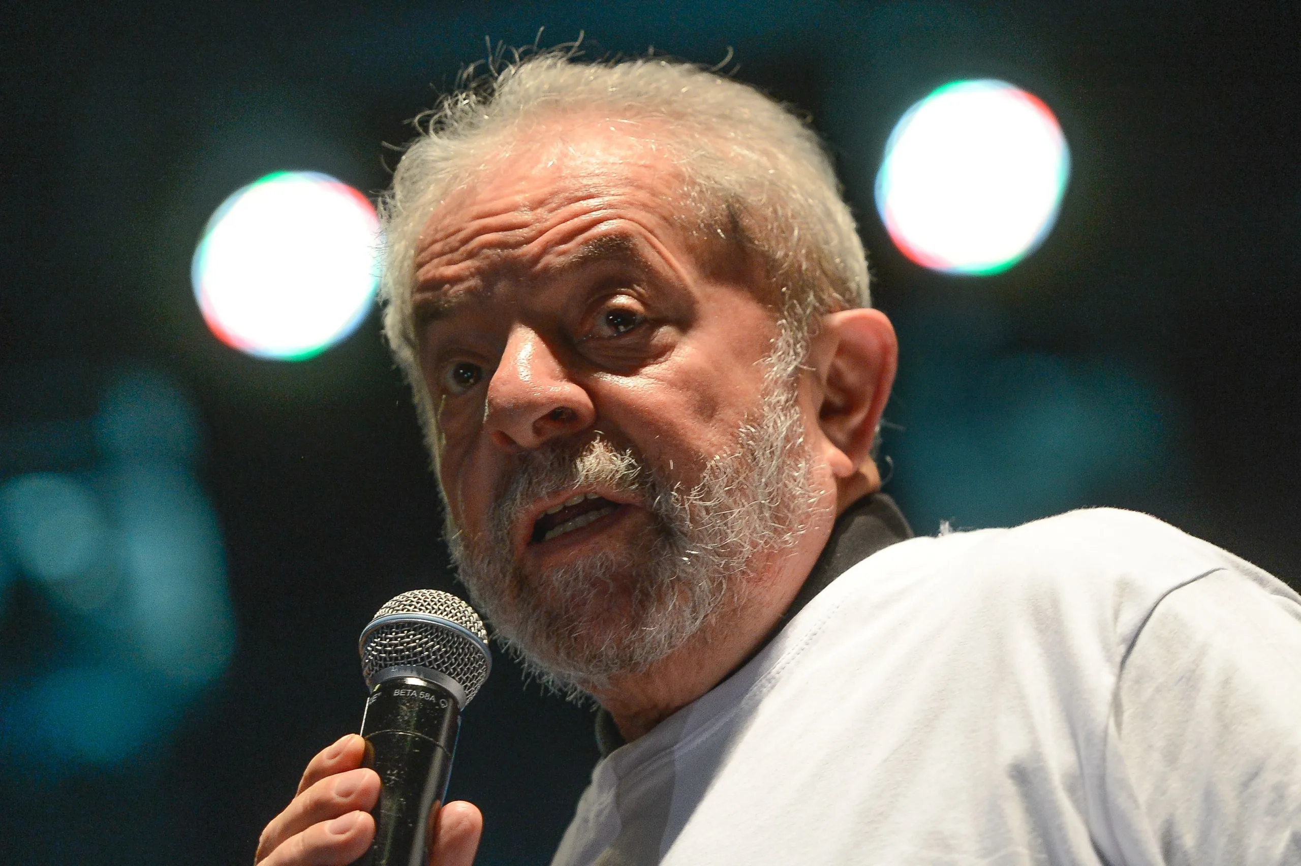 Rio de Janeiro – Ex-presidente Luiz Inácio Lula da Silva participa do lançamento da campanha Se é público é para todos, organizada pelo Comitê Nacional em Defesa das Empresas Públicas (Fernando Frazão/Agência Brasil)