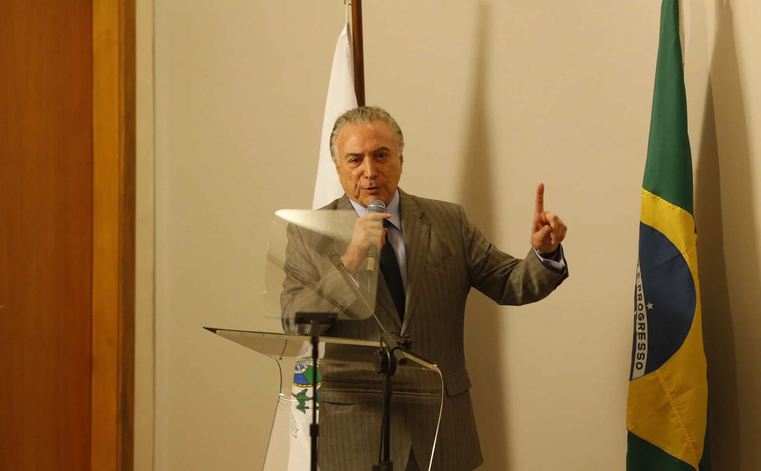 Rio de Janeiro – O presidente Michel Temer inaugura o centro de radiocirurgia do Instituto Estadual do Cérebro, no centro do Rio. (Tânia Rêgo/Agência Brasil)