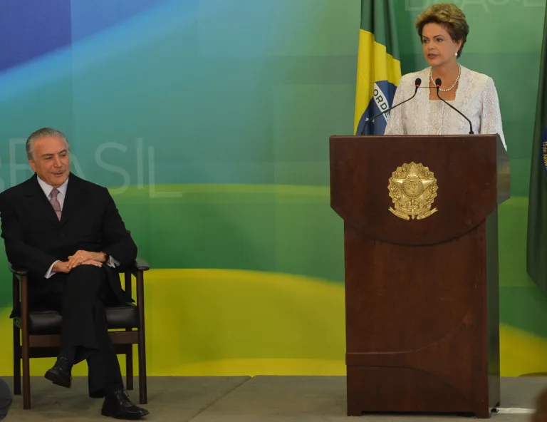 Brasília – A presidenta Dilma Rousseff anuncia mudanças em seu ministério , durante declaração à imprensa no Palácio do Planalto (Antonio Cruz/Agência Brasil)