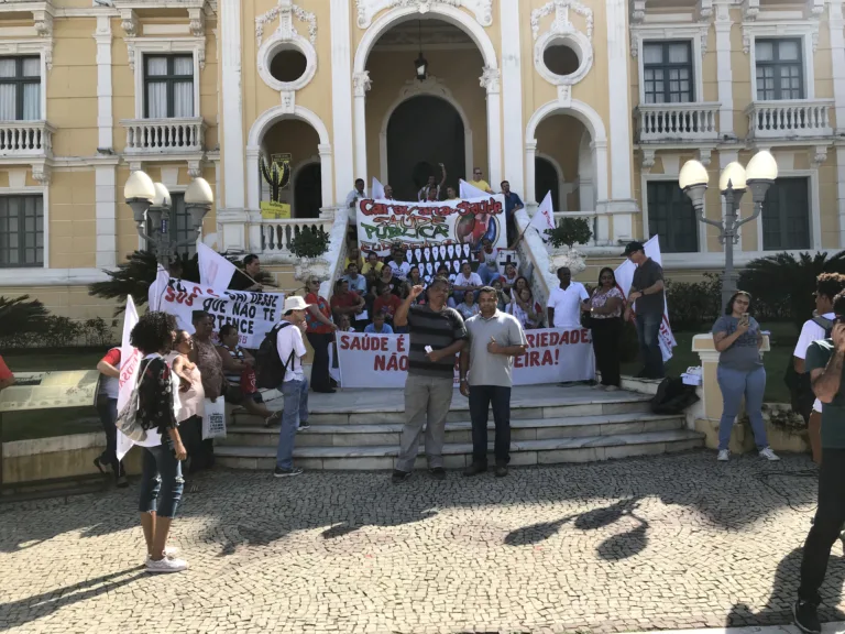 Representantes da saúde organizam movimento contra a terceirização de hospitais no ES