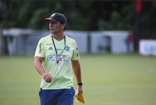 Por Libertadores, Zé Ricardo pede para Flamengo jogar semi da Taça Rio no sábado