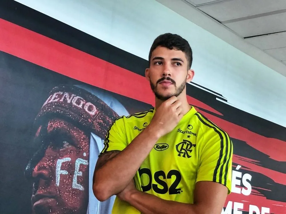 Flamengo anuncia acordo inicial para negociar Gustavo Henrique com Fenerbahçe